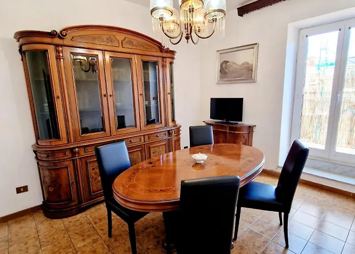 Appartamento-castro Pretorio *