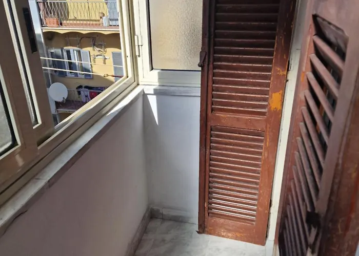 Appartamento-castro Pretorio * Roma